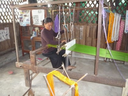 Weaving silk